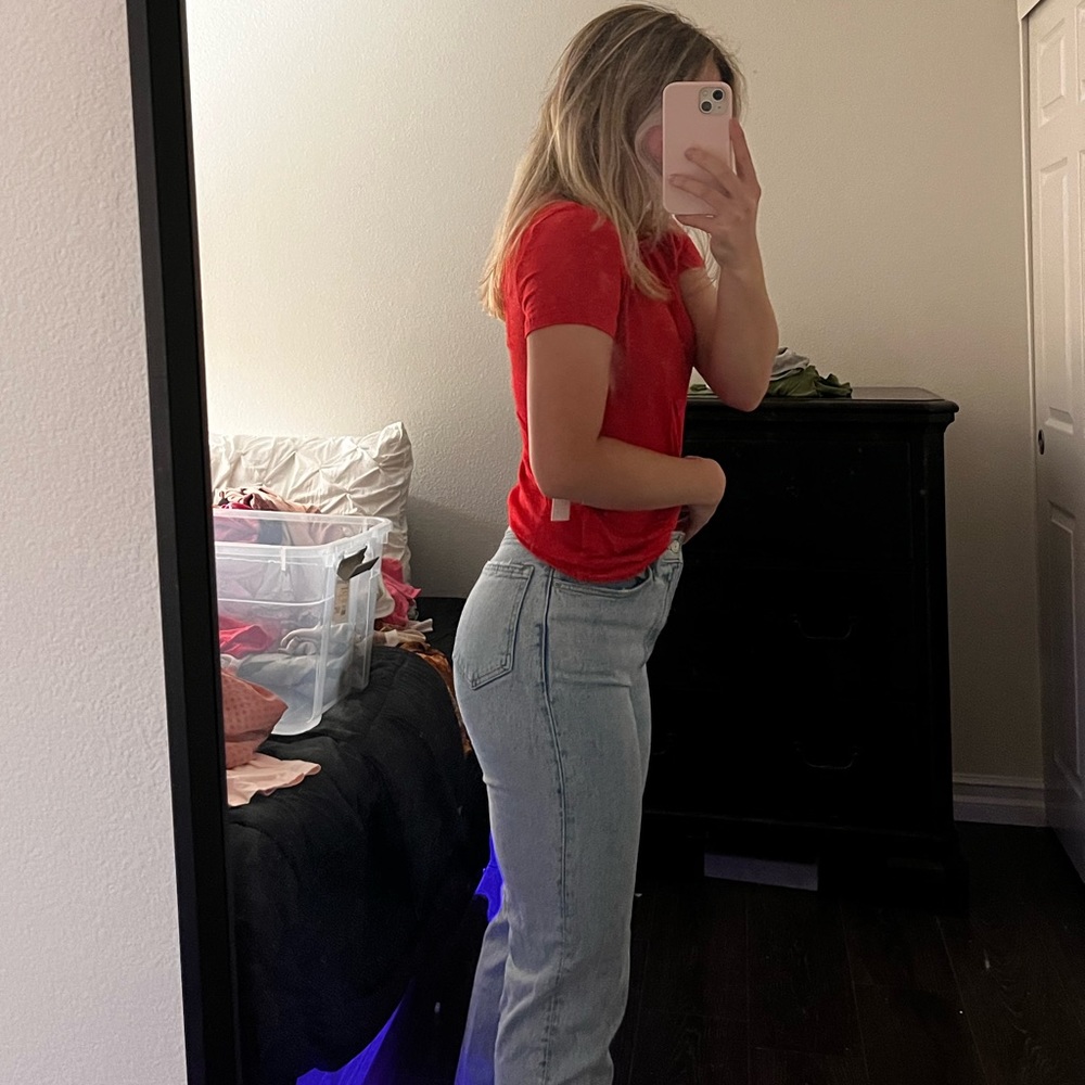 Red Top 🍄 - Picture 2 of 2